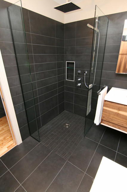 Sleek black bathroom - Modern - Bathroom - Montreal - by Ceramiques ...