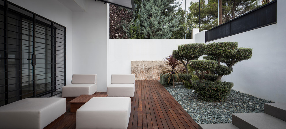 This is an example of a transitional verandah in Valencia.