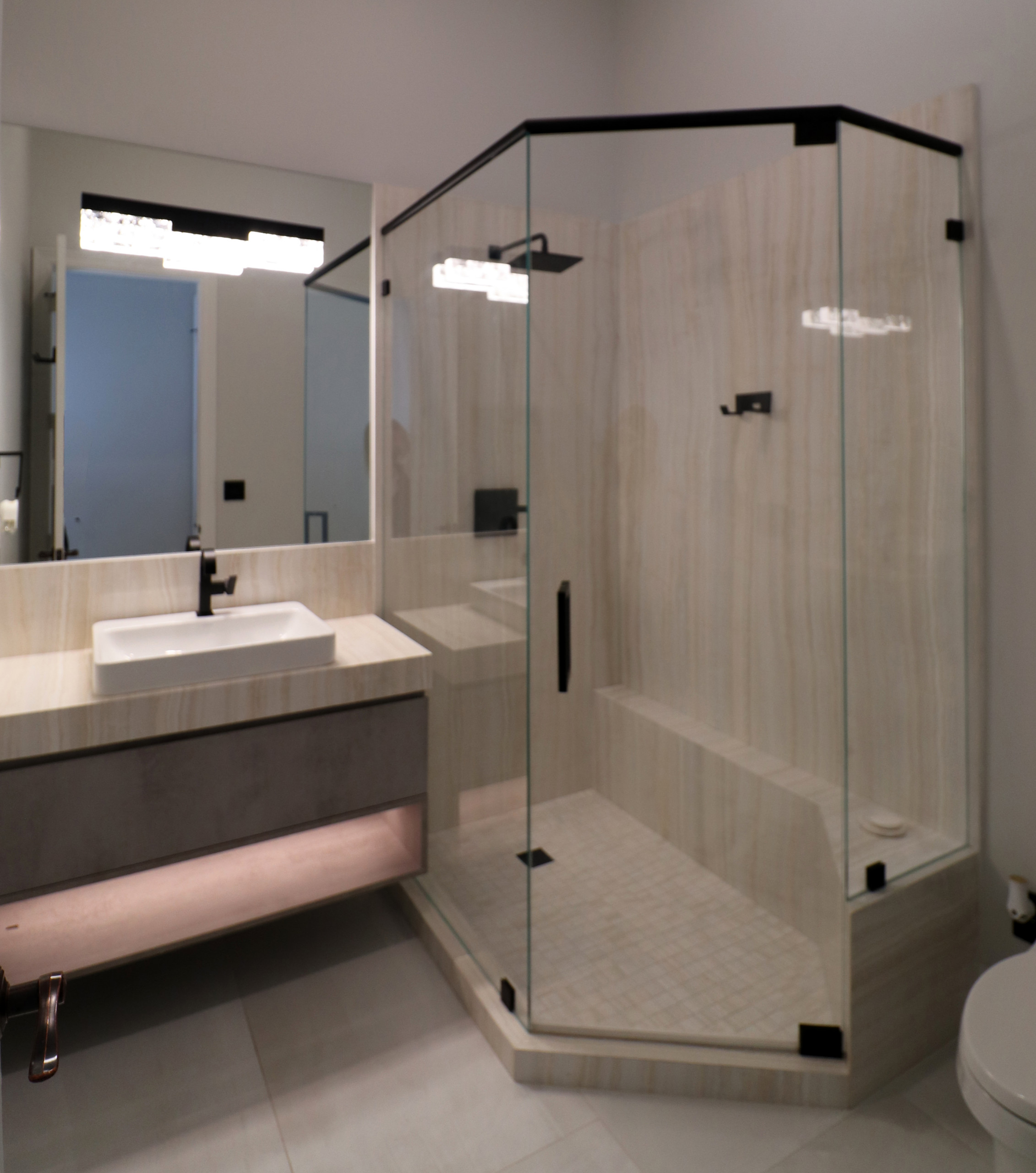 Contemporary Refined Guest Bathroom