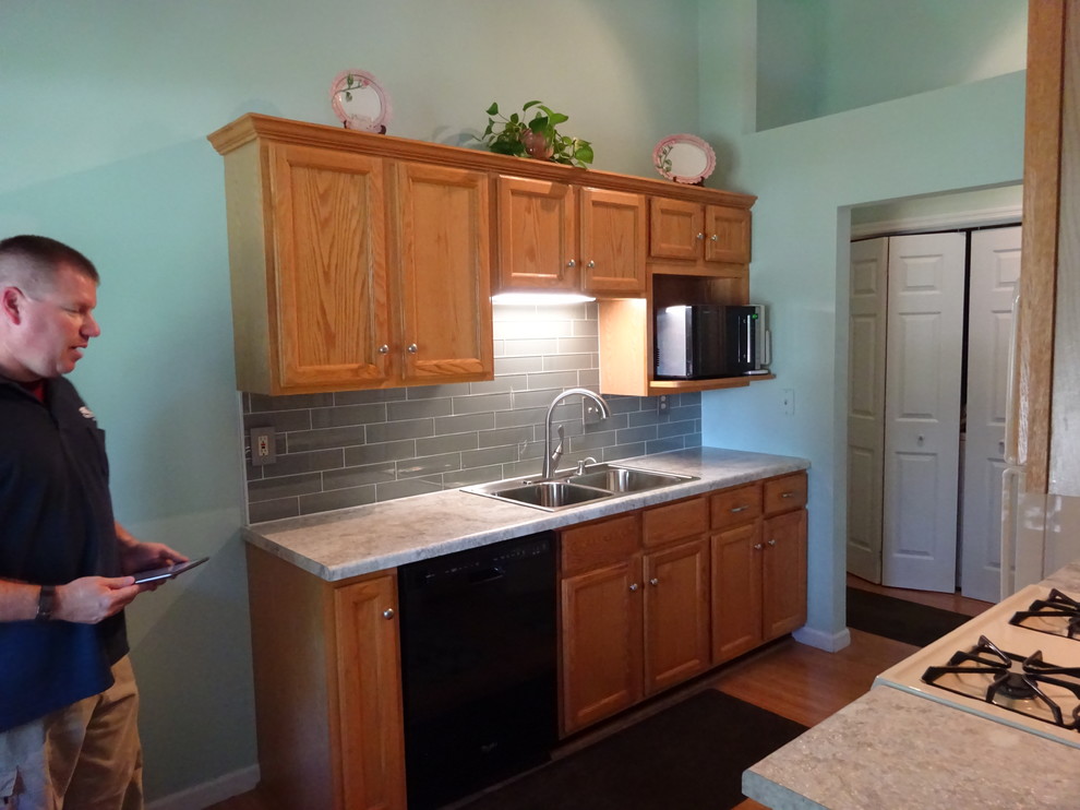 Home design - transitional home design idea in Chicago