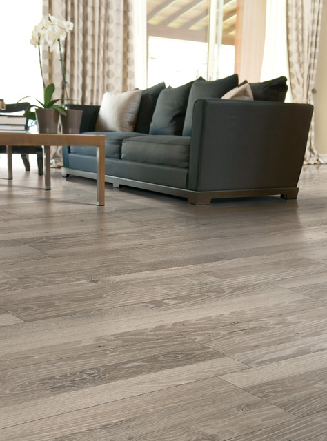 Laminate Flooring Traditional Living Room Toronto By