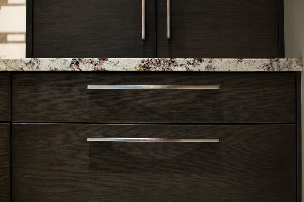 Home design - transitional home design idea in Vancouver