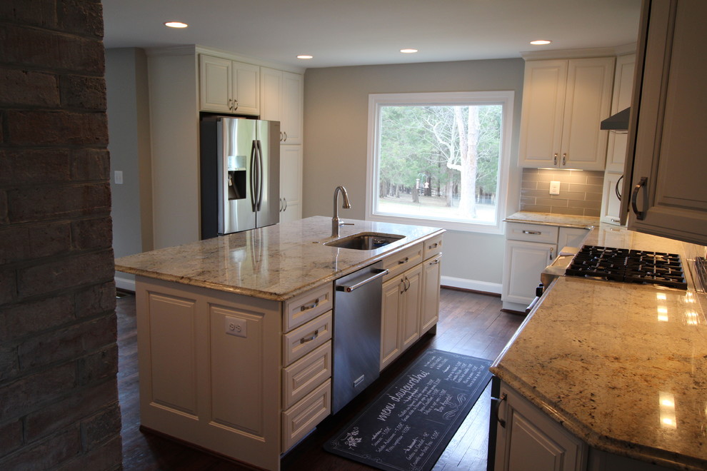 Contemporary Kitchen