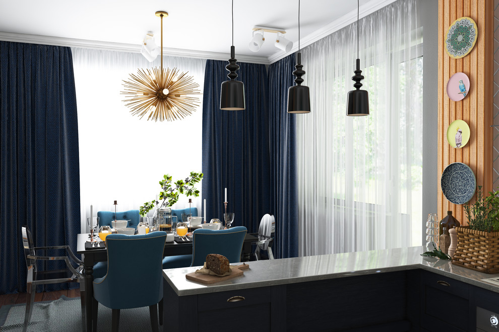 Здесь живет море