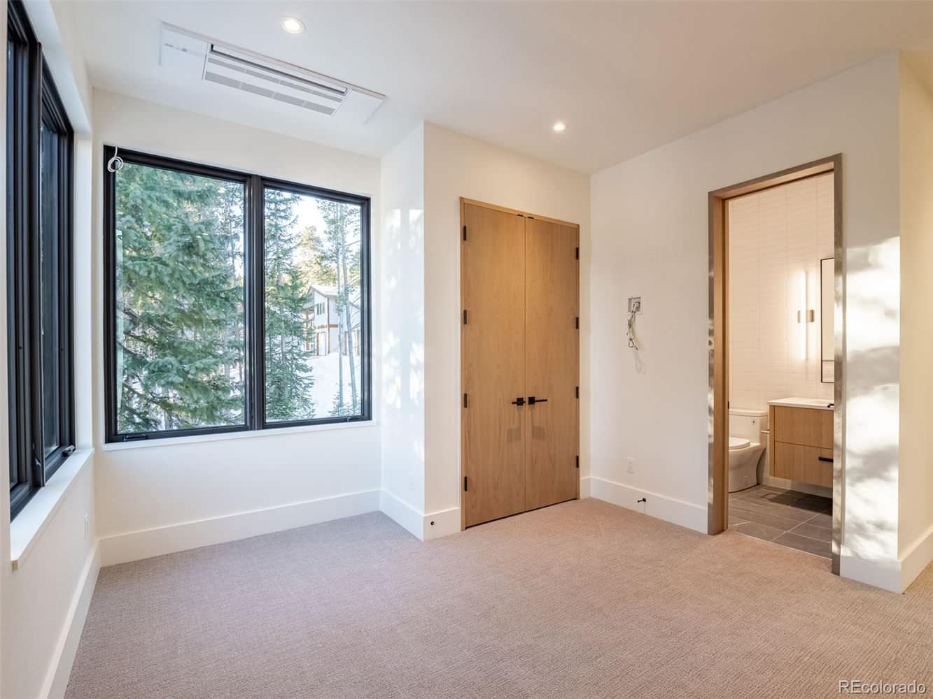27 Boulder cir