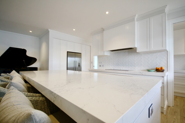 EDEN RESIDENCE transitional-kitchen