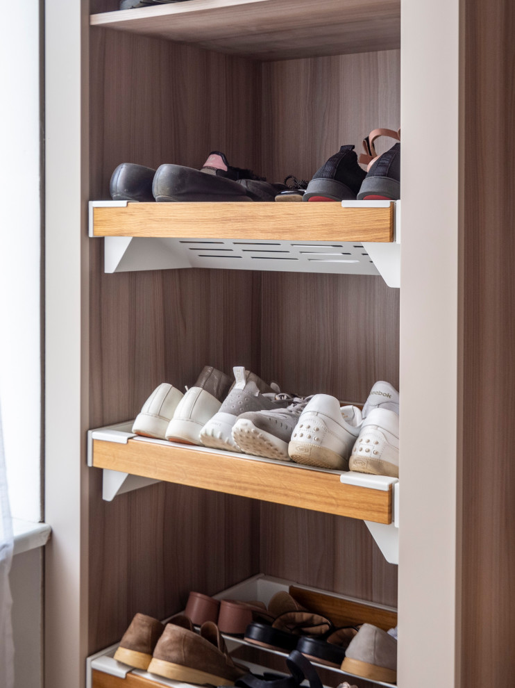 Функциональная гардеробная в современном стиле