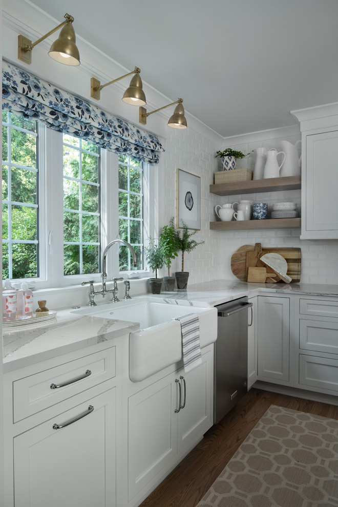 Transitional kitchen photo in Detroit