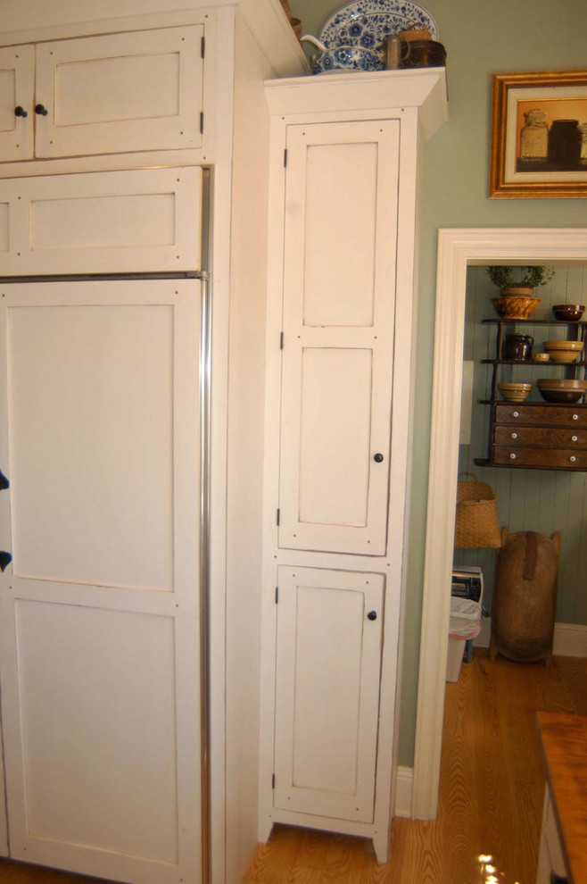 Example of a classic home design design in Cincinnati