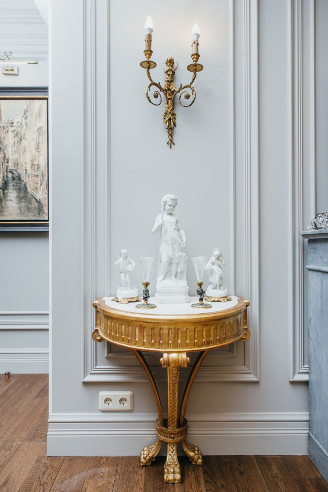 Салон предметов интерьера и антиквариата в Москве