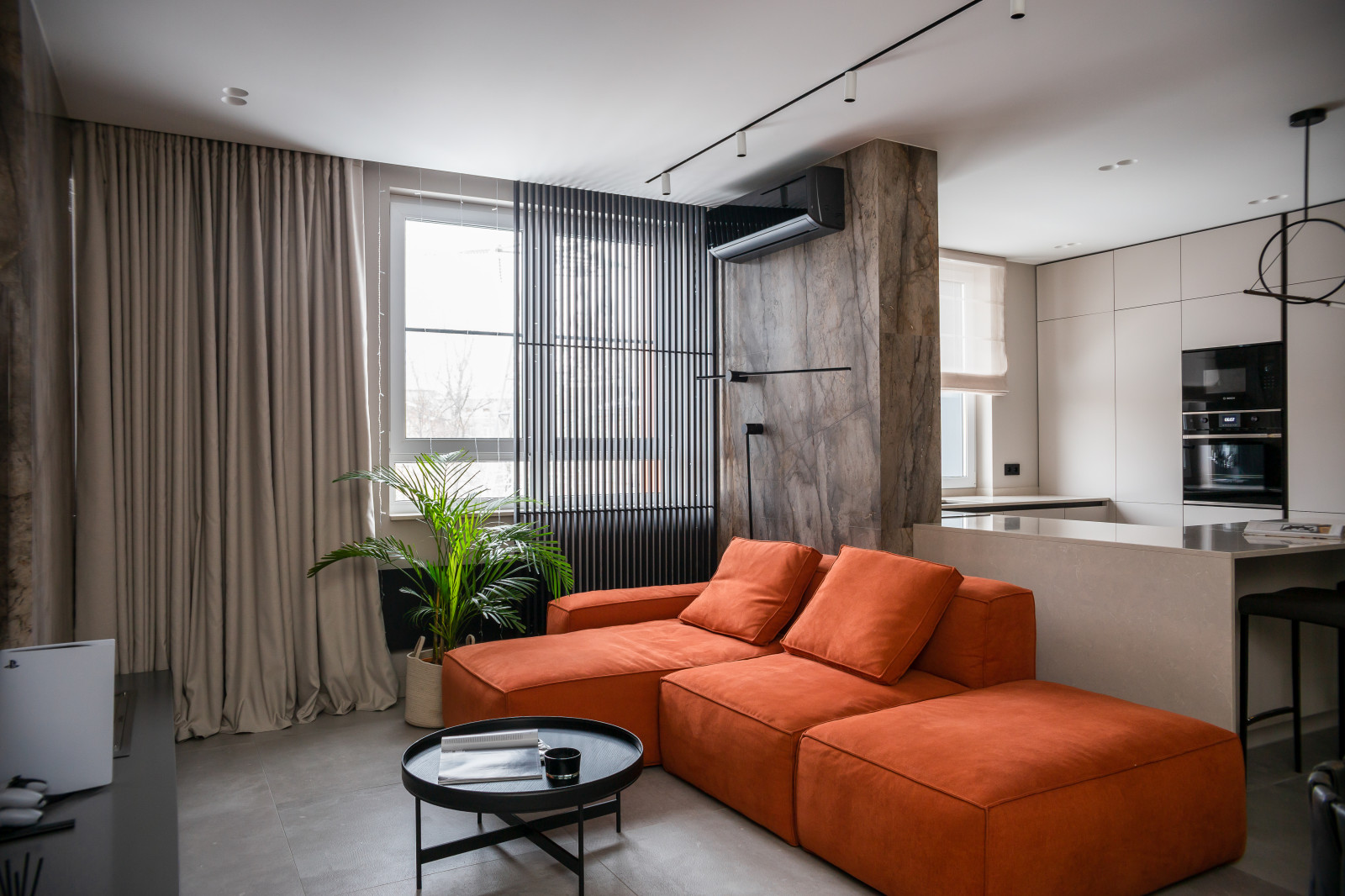 Минимализм с ярким акцентом