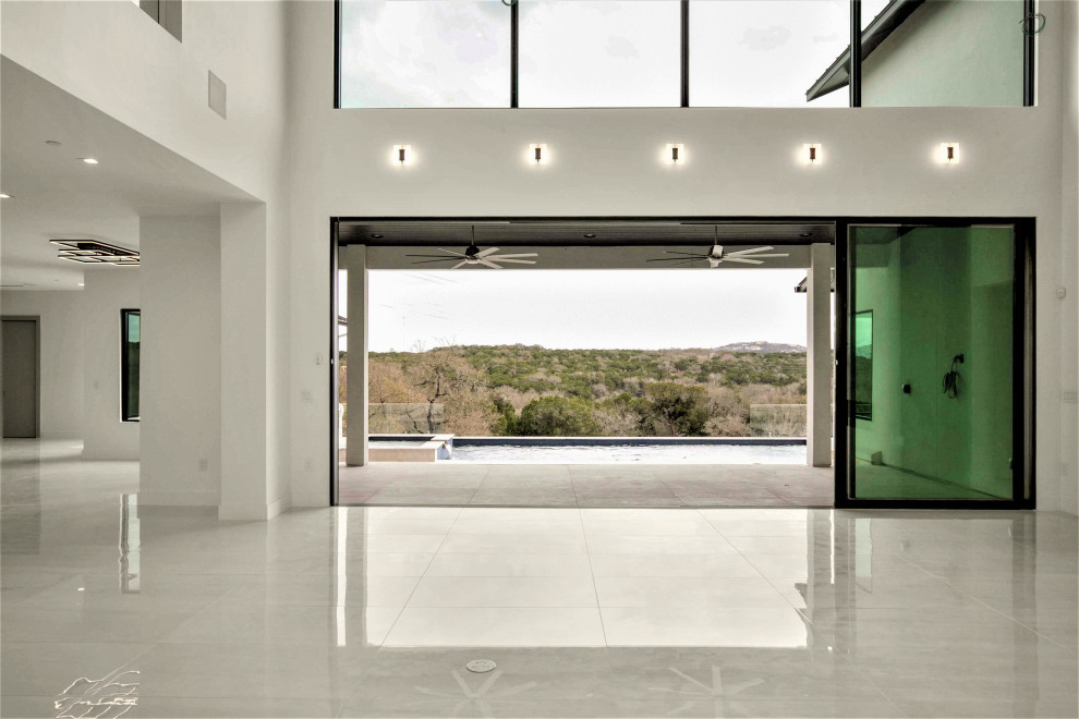 Westlake Modern
