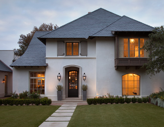 Meredith - Exterior - Austin - by Ryan Street & Associates