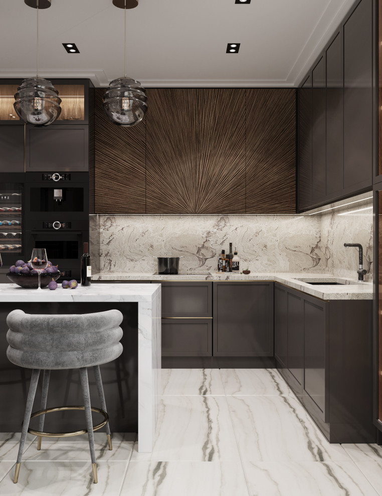 ЖК на Кировоградской улице, семейная пара и взрослый сын, квартира 120 кв.м.