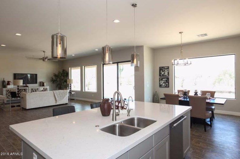 Inspiration for a transitional kitchen remodel in Phoenix