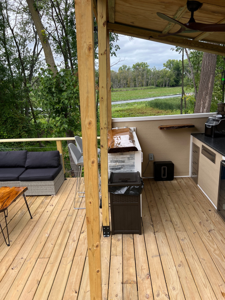 Strobe Island Outdoor Deck with Bar and Kitchen