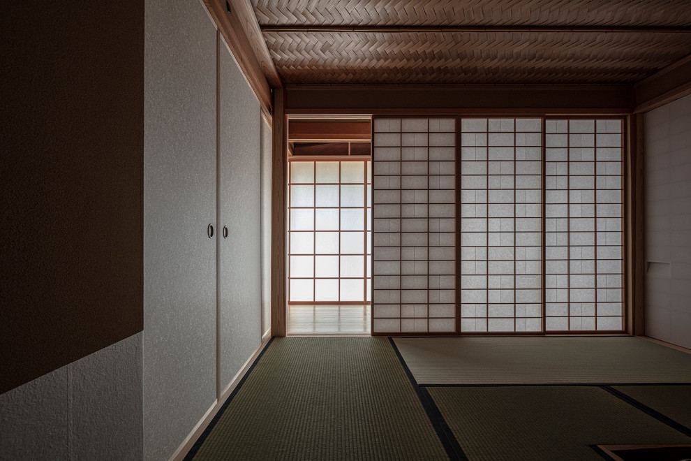 名古屋にある和風のおしゃれなファミリールームの写真