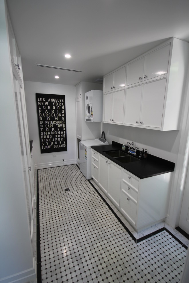 This is an example of a traditional laundry room in Brisbane.