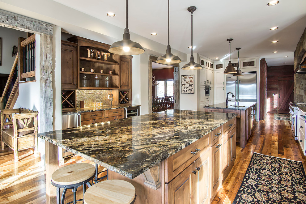 Kitchen - rustic kitchen idea in Denver