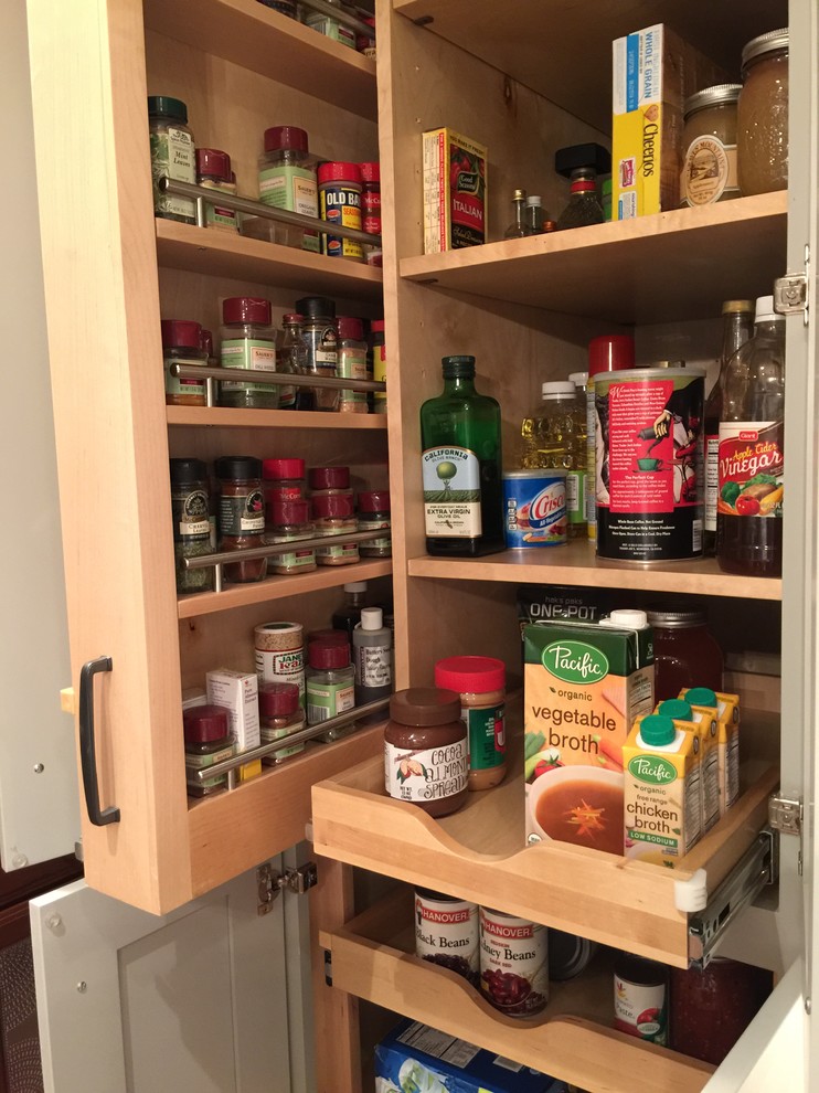 Williamsburg Pantry