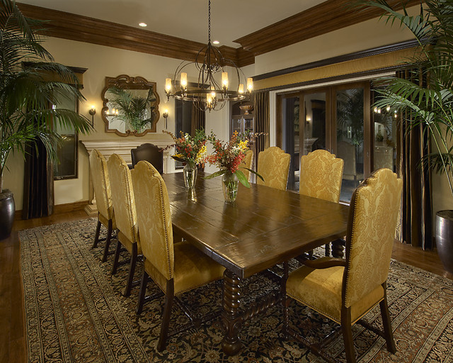 Ownby Design clasico-comedor