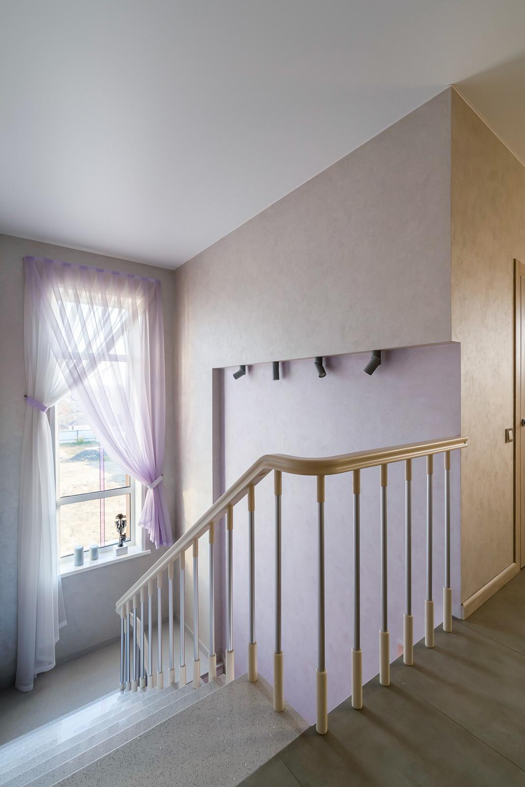 Дом с ирисом