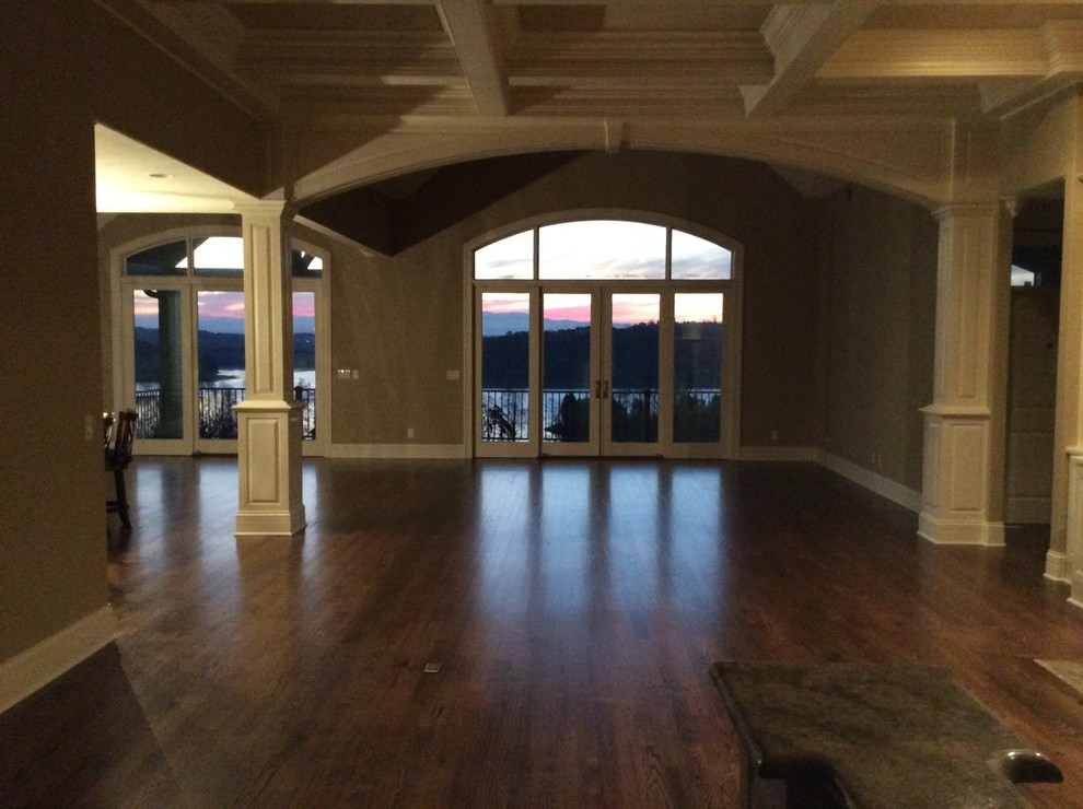 Open concept furniture arrangement