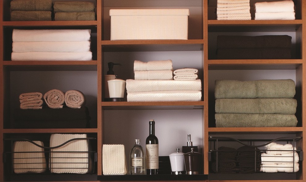 Inspiration for a contemporary storage and wardrobe in Boston.