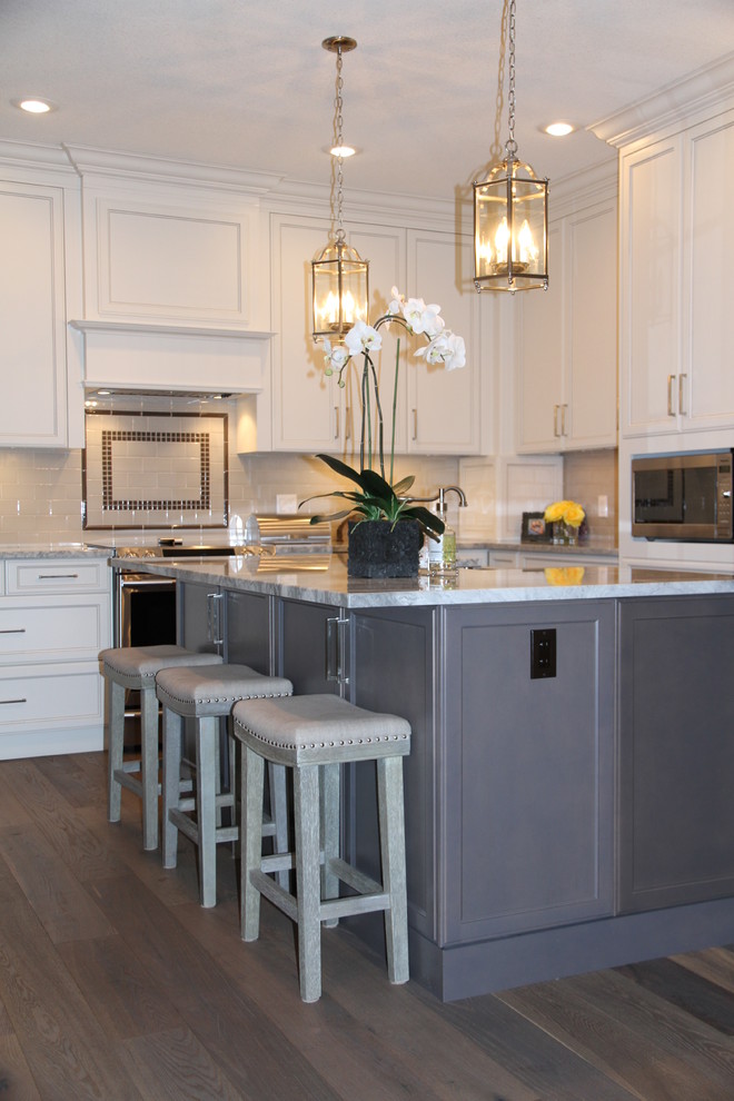 Transitional kitchen photo in Calgary