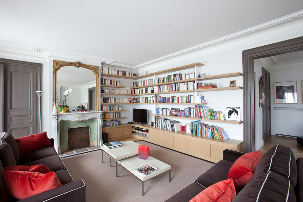 Contemporary living room in Paris.