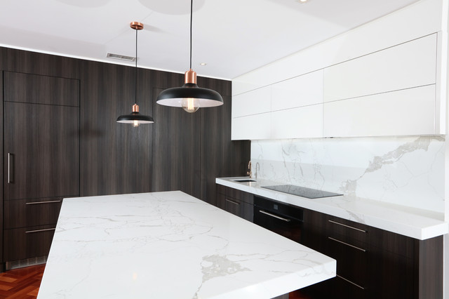 Timber Beauty in this kitchen contemporary-koek