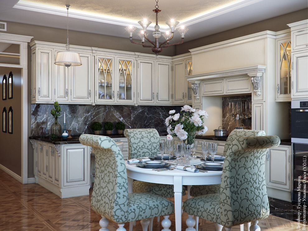 Квартира на Тверской, гостиная - столовая