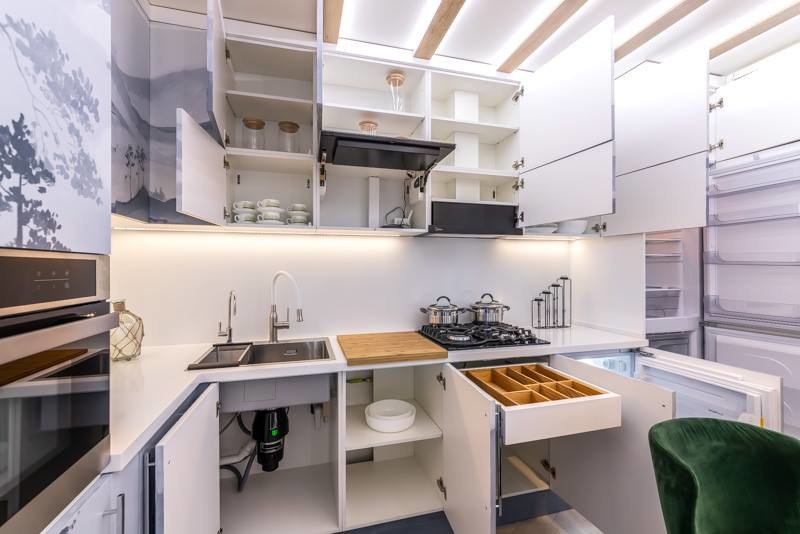 Квартирный Вопрос «Кухня с шишкой»