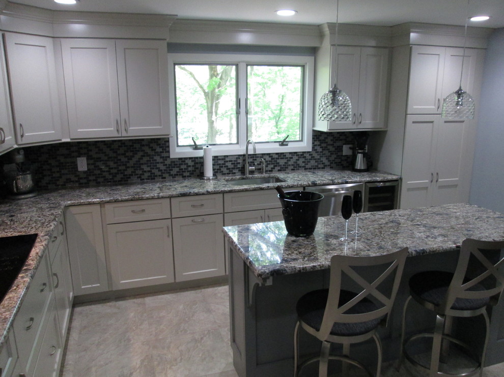 Transitional kitchen photo in New York