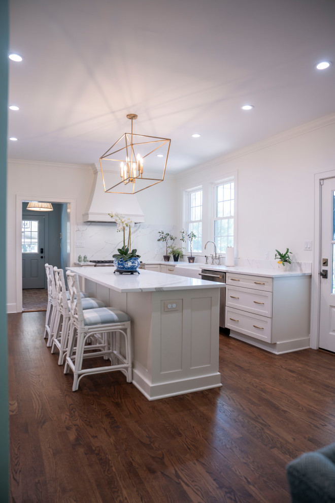 Kitchen - transitional kitchen idea