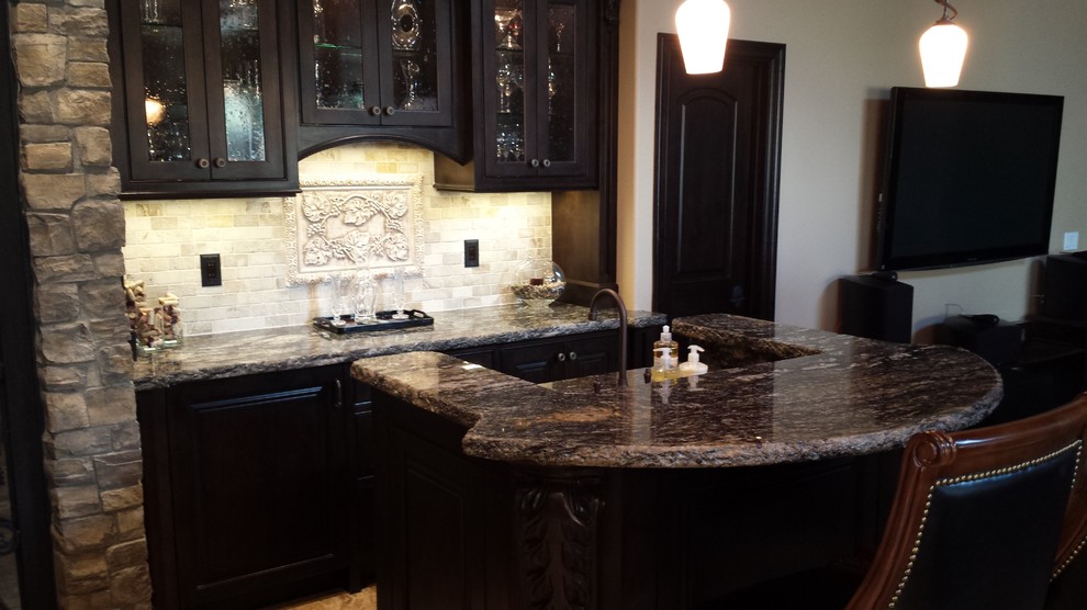 Kitchen - rustic kitchen idea