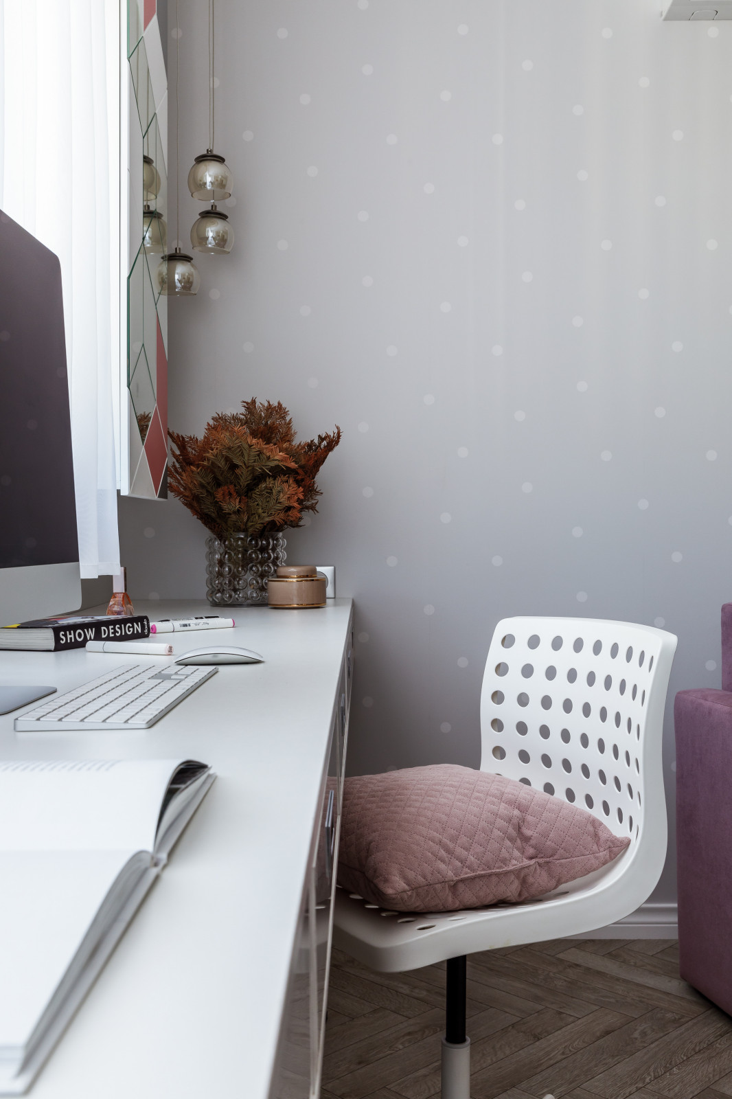 Монохромный интерьер в 2-х комнатной квартире