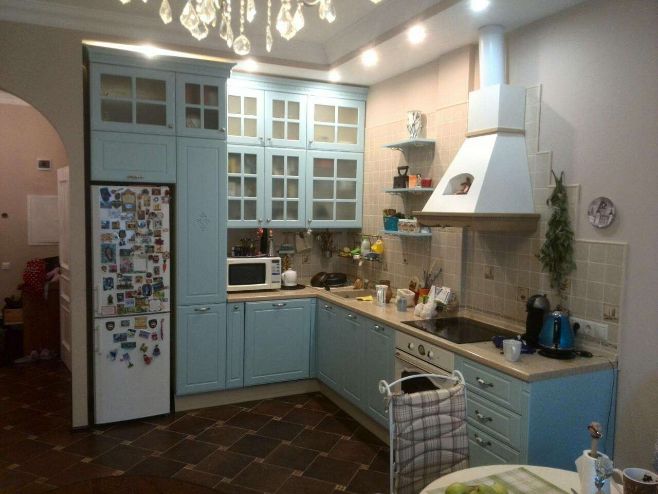 Кухня необычного цвета