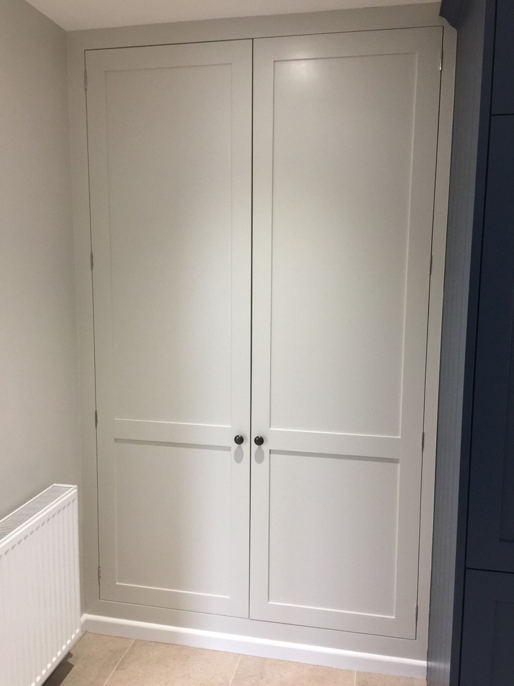 Painted Frameless Shaker