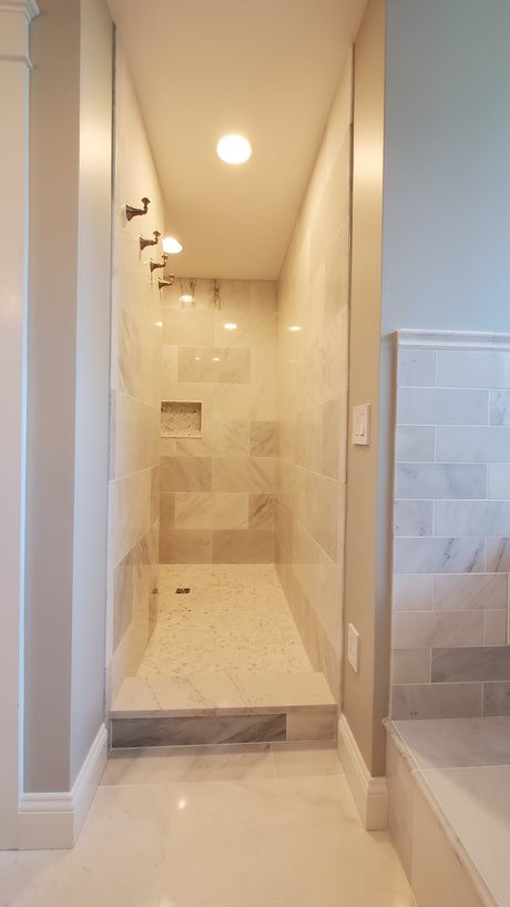 Bathroom - transitional bathroom idea