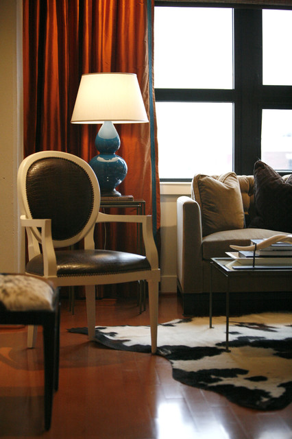 Bold Bachelor Pad klassisch-modern-wohnbereich