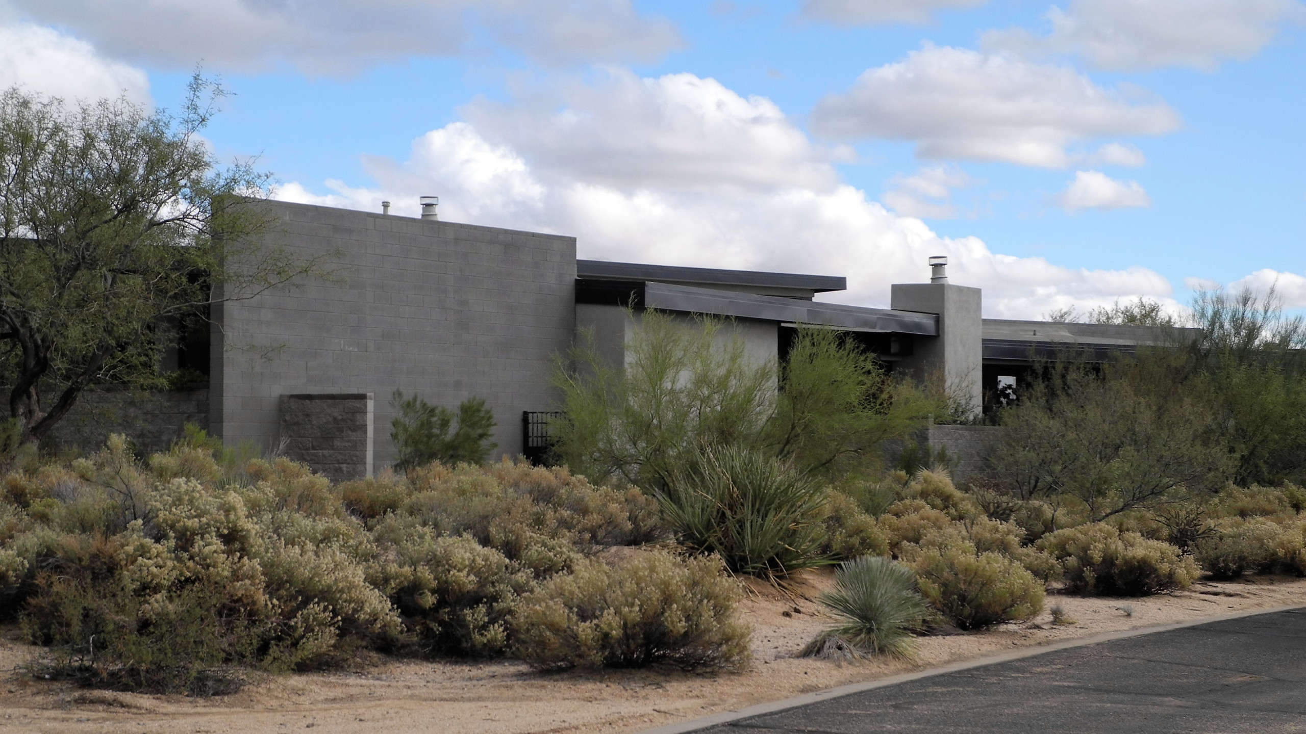 DESERT MOUNTAIN