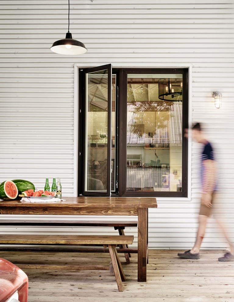 Design ideas for a country verandah in Austin.