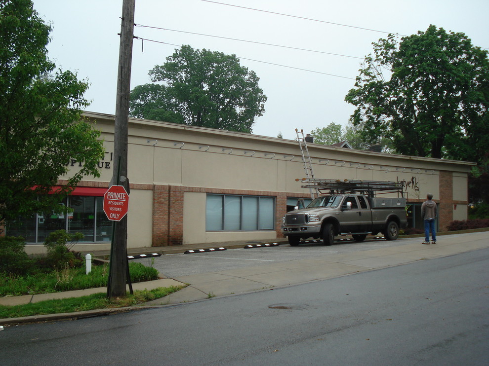 Lancaster Ave