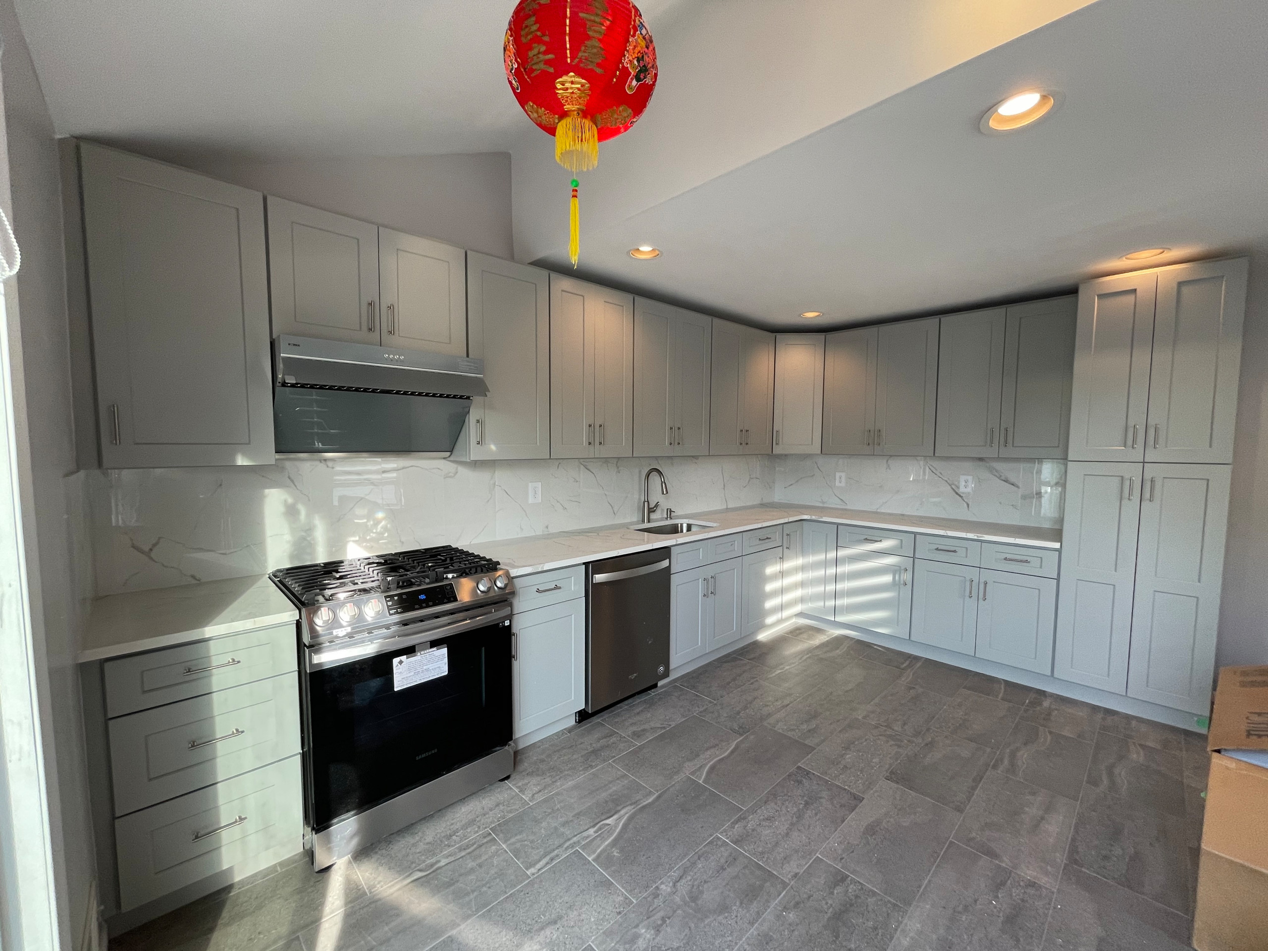 xxx Malvine Ave, Staten Island, NY 10309