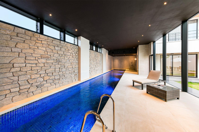 モダンクラシカルな住まい モダン プール Earnest Architects Houzz ハウズ