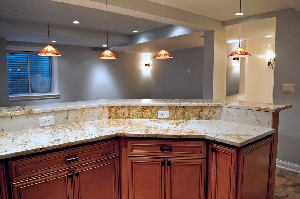 Transitional kitchen photo in Chicago