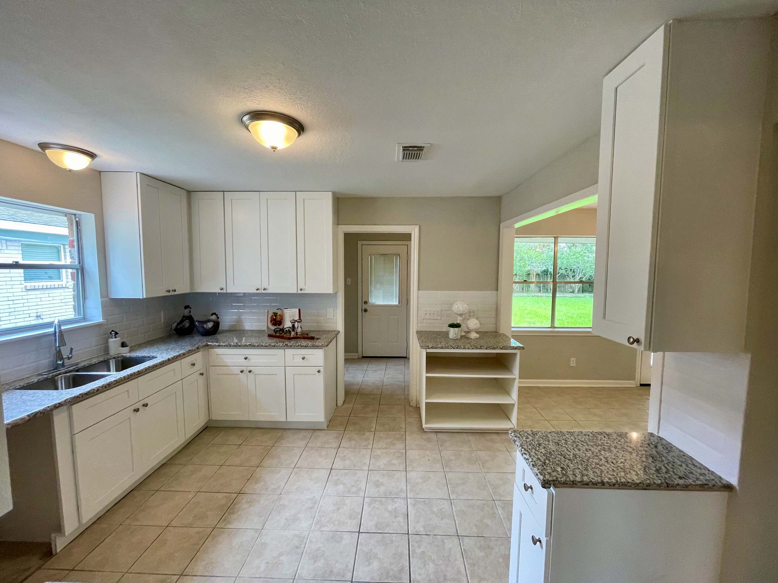 Locke Haven Dr