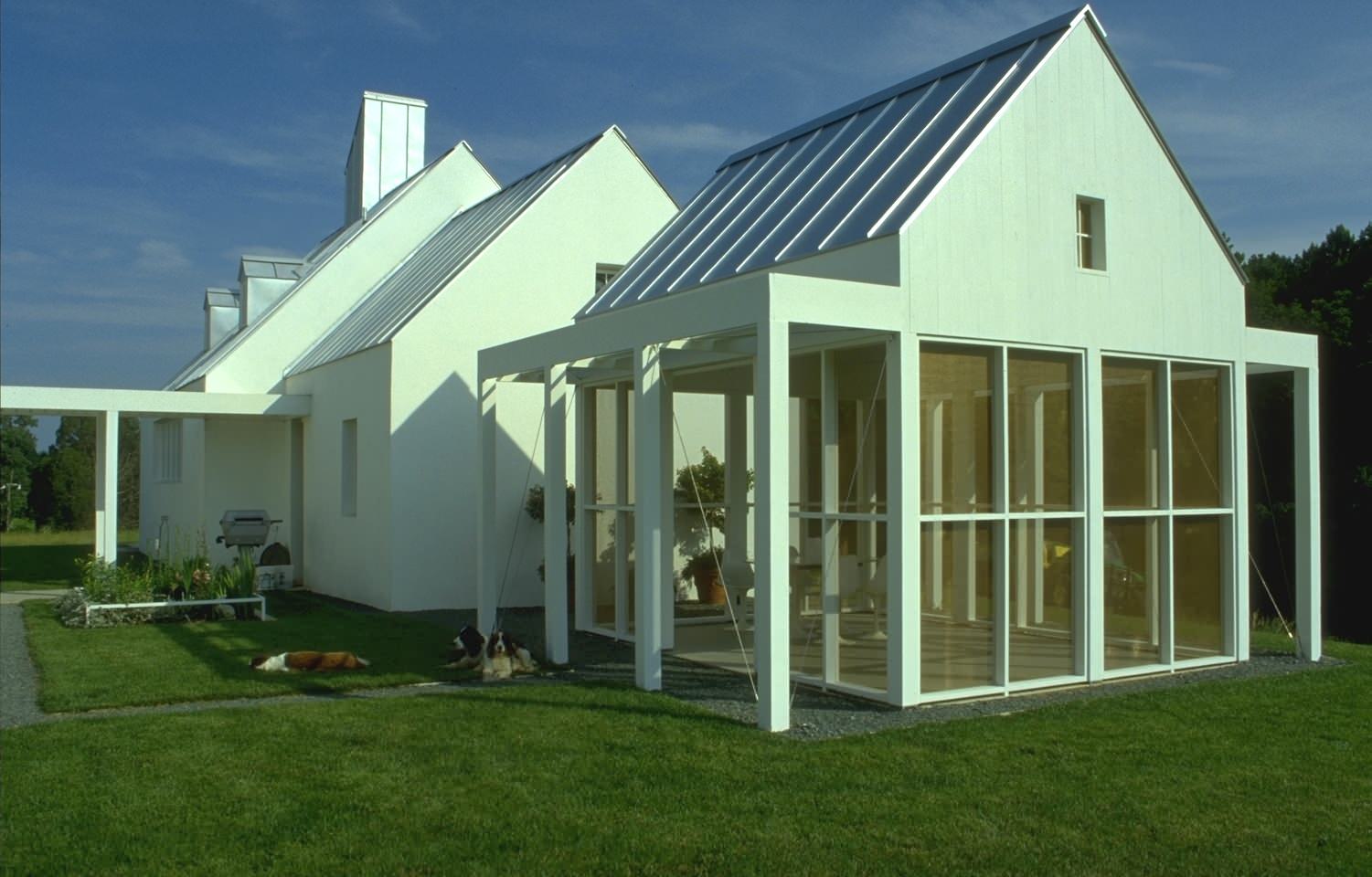 Multiple Structure Property It Takes a Village: 2 Homes Made of Multiple Structures
