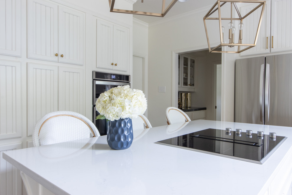 Kitchen - kitchen idea in Austin
